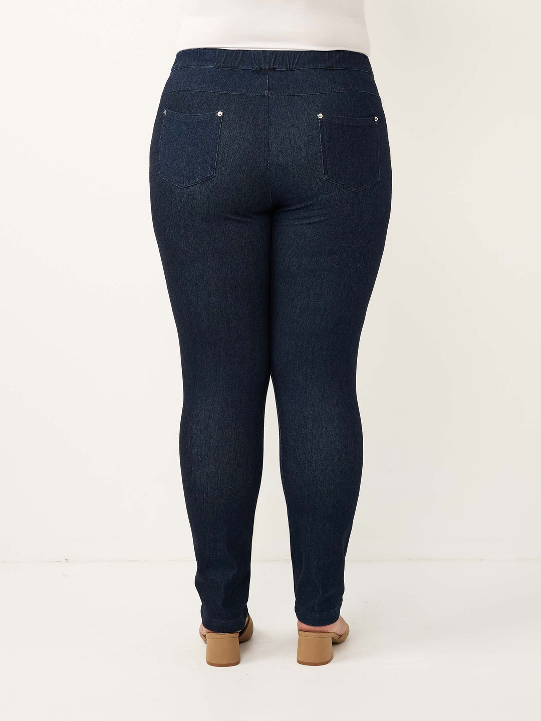 1075D Slim Leg Denim Jean