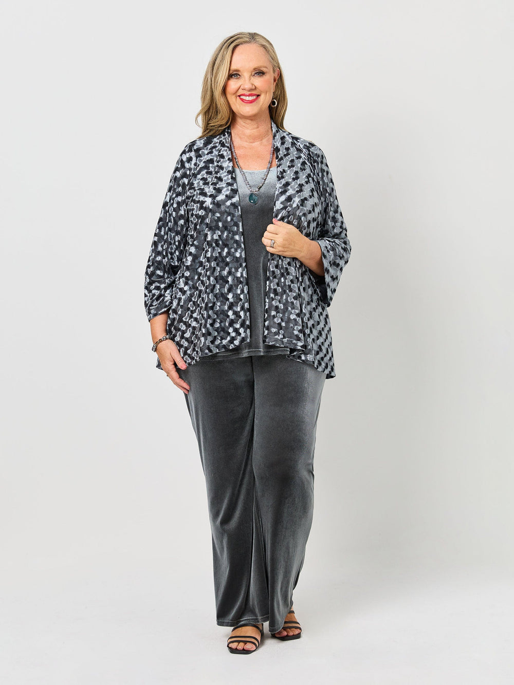 Plus Size Winter Clothing - Buy Warm Plus Size Winter Wear Swish Fashion Plus Size Winter Clothing - Buy Warm Plus Size Winter Wear Swish Fashion