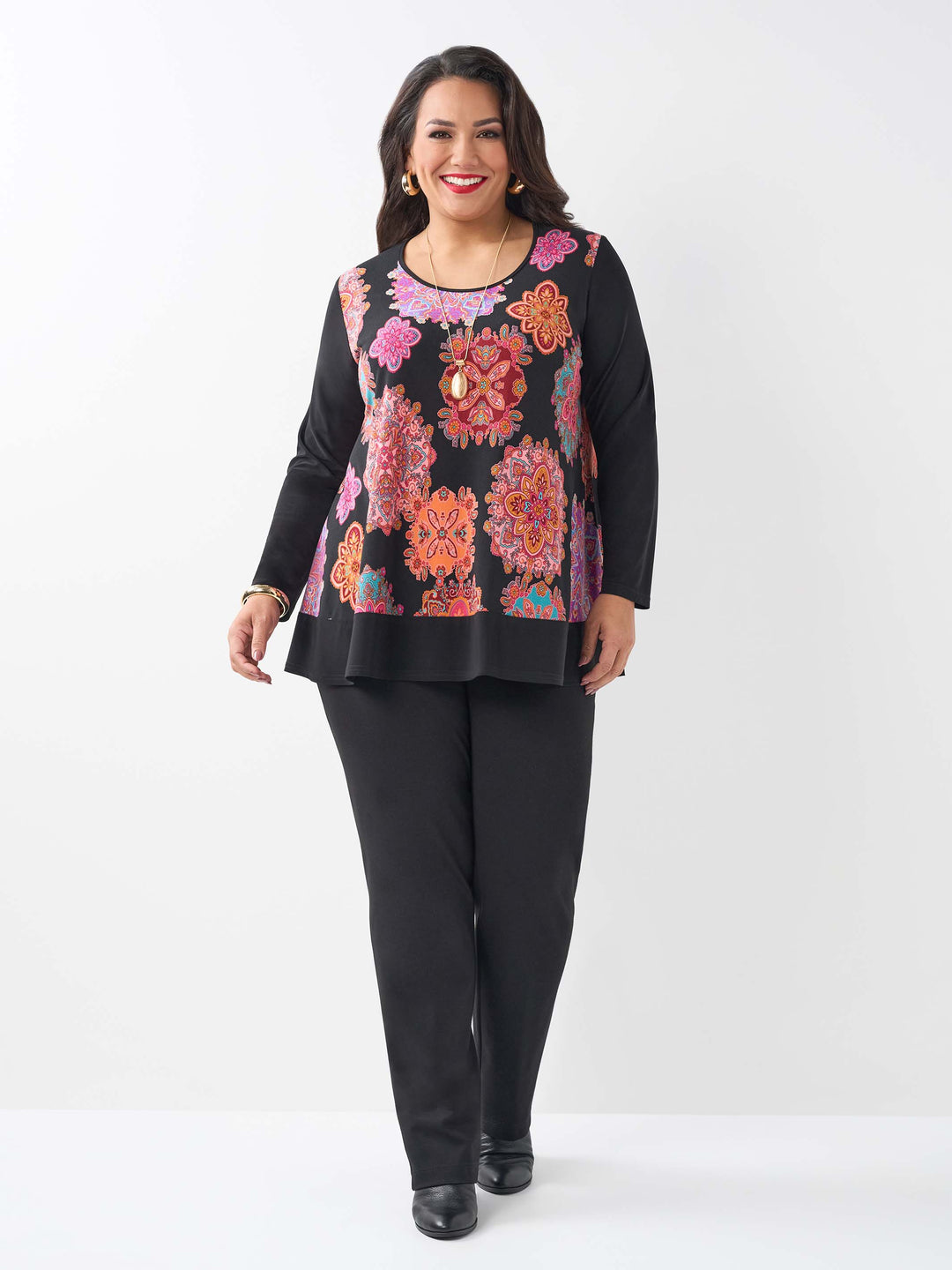Round Neck Printed Contrast Top - Magic Medallions