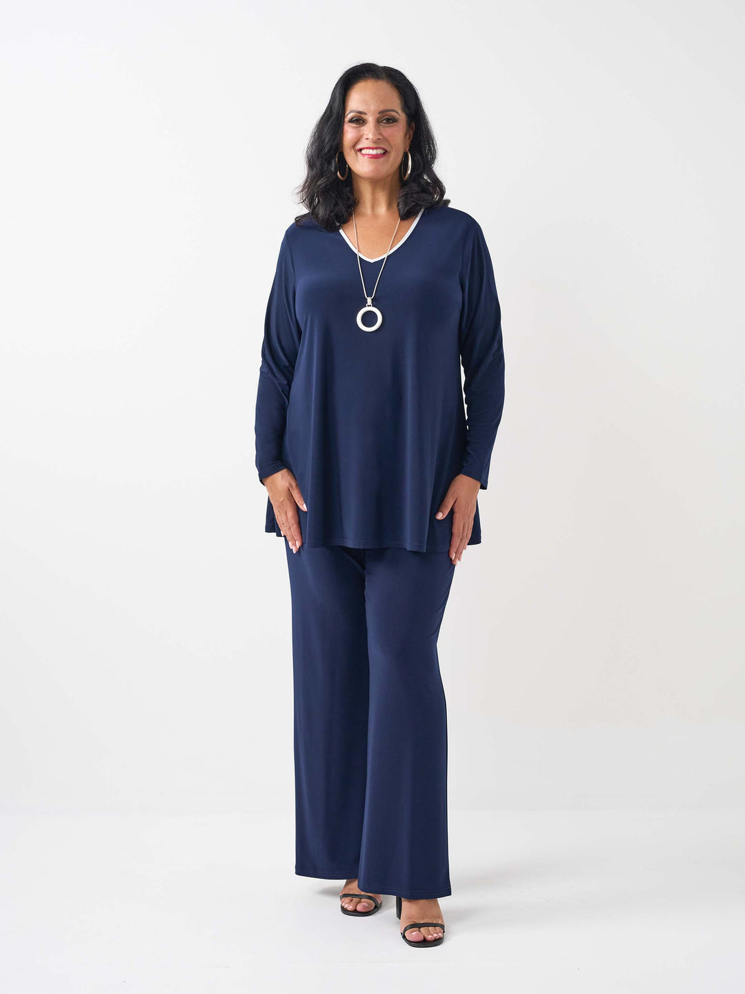 V-Neck Contrast Trim Jersey Top - Navy/White