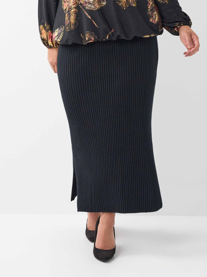 Side Split Knitted Skirt - Black