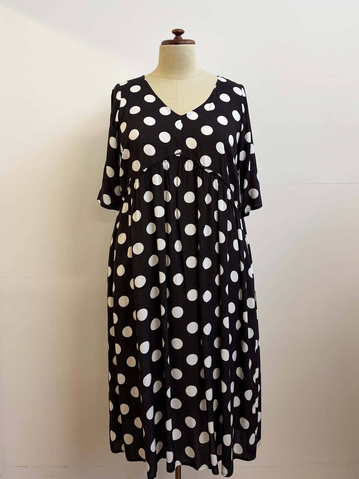 V-Neck Dress - Spotty