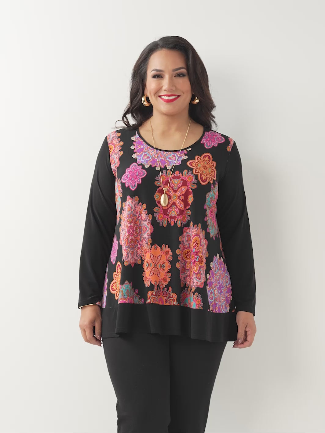 Round Neck Printed Contrast Top - Magic Medallions