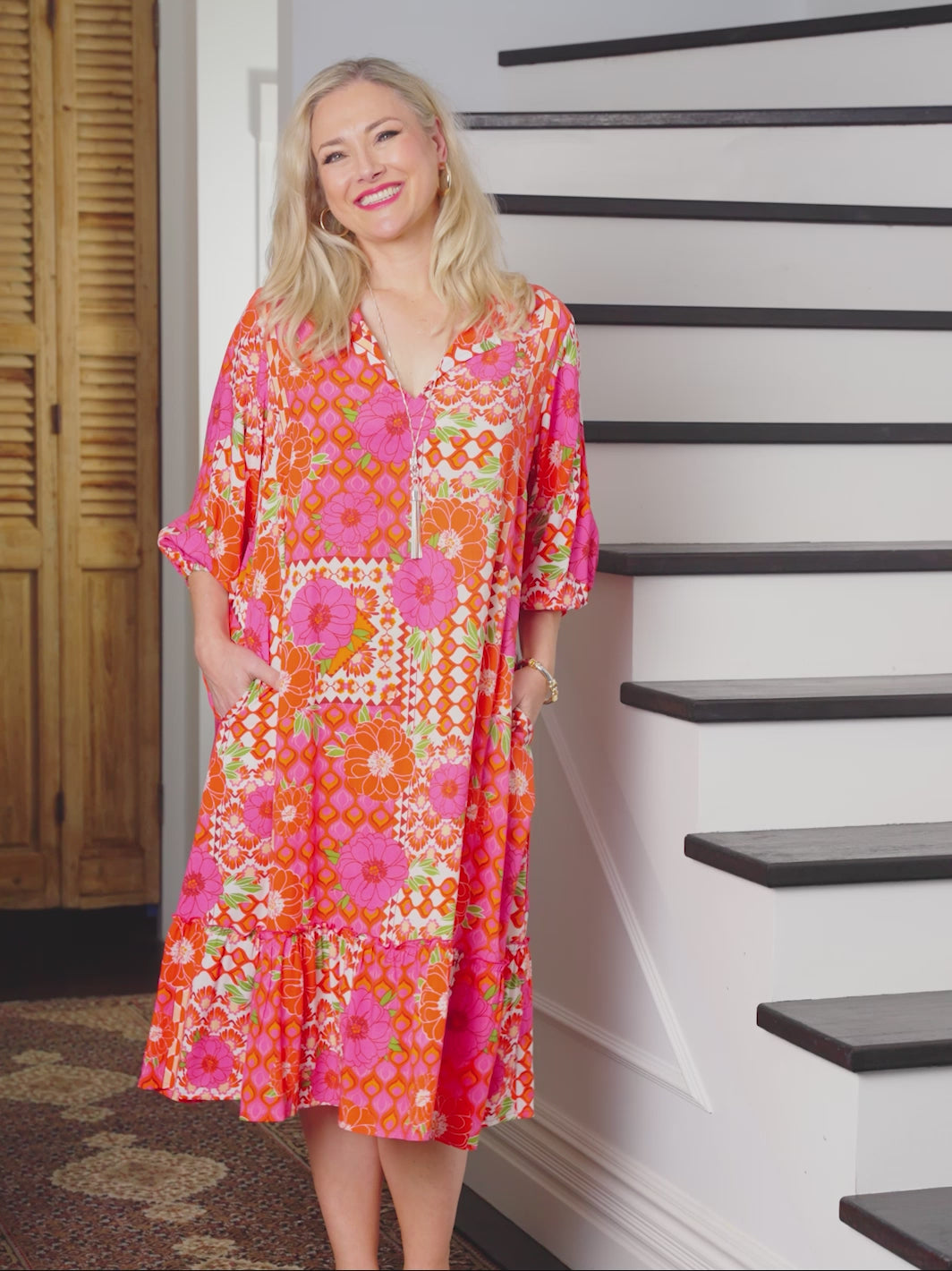 V-Neck Frill Hem Print Rayon Dress - Retro